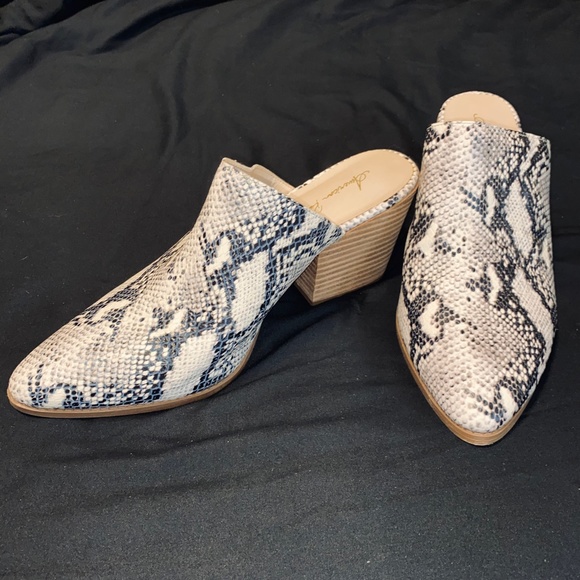 American Rag Closed Toe Mules - Picture 5 of 11